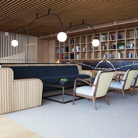 アケラレ ルレ＆シャトー